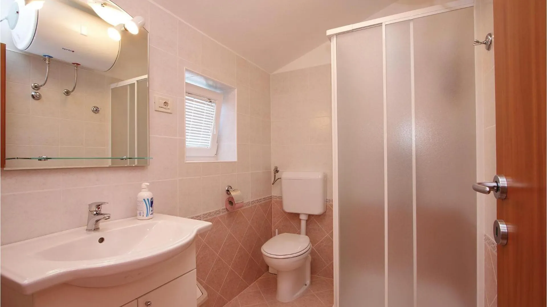2 Bedroom Awesome Apartment In Plomin Croatia